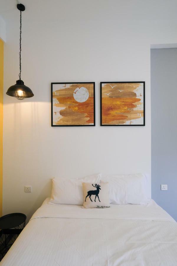 Arte S Abstracter Family Stays~The Eyes Of Penang * Hi-Speed Wifi George Town Eksteriør bilde